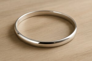 銀器能用超聲波清洗嗎？選對(duì)方法，潔凈如新不傷器